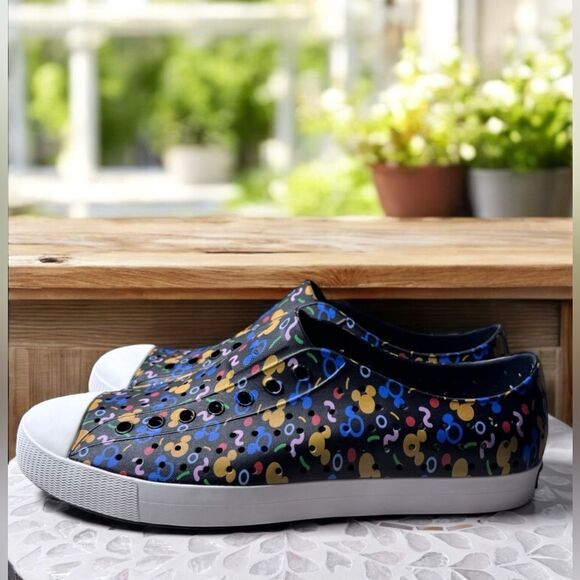 NATIVE Shoes Disney Parks Mickey Mouse UNISEX Adult Mens 12 Womens 14 - Picture 10 of 16